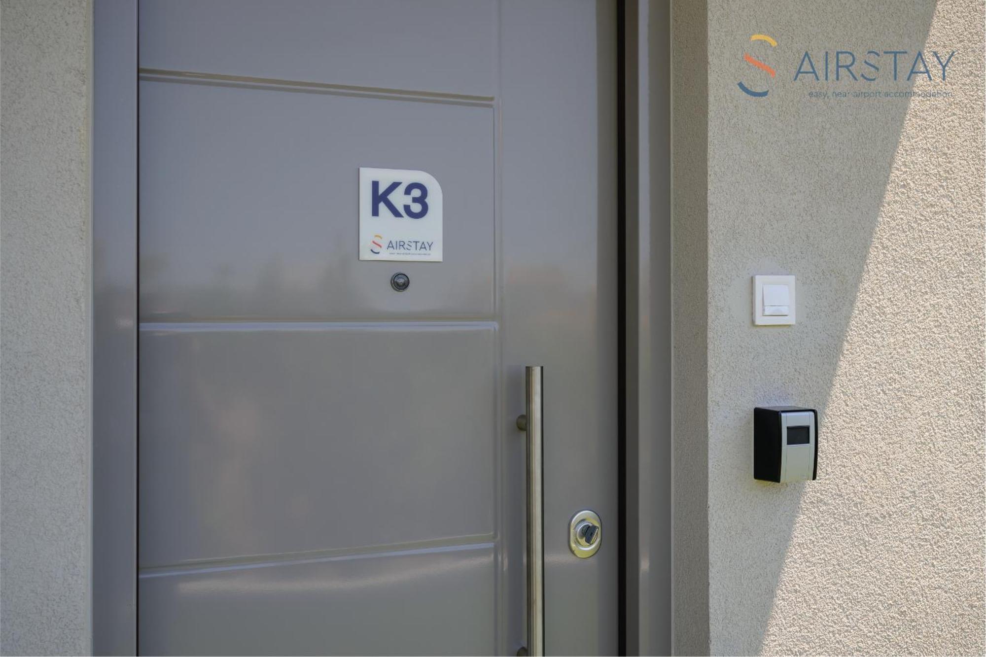 Komos Villas Airport By Airstay Artémida Eksteriør bilde